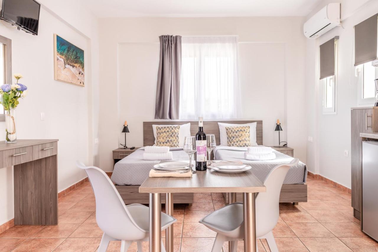 7 Rooms Gerani  Zewnętrze zdjęcie