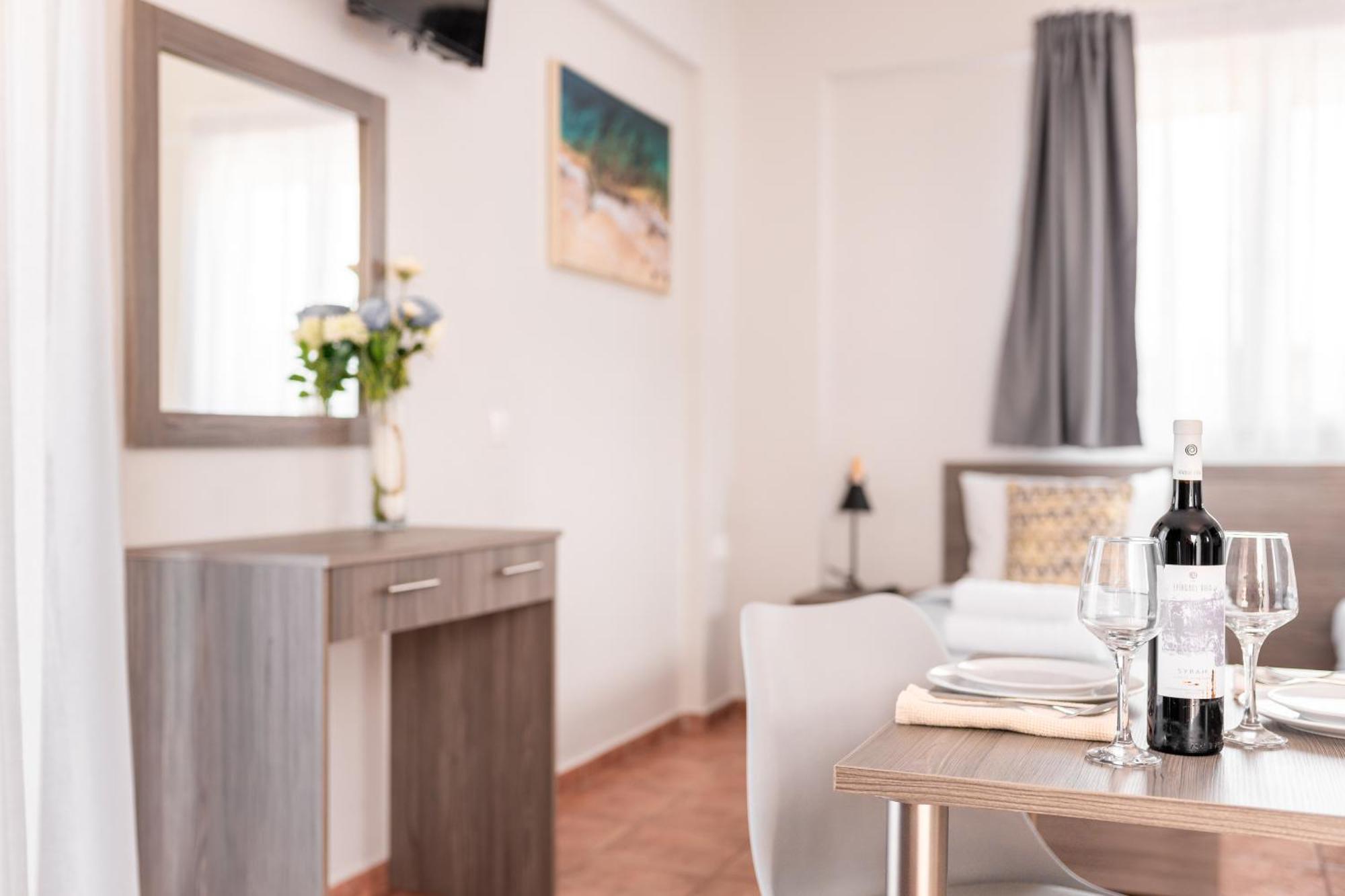 7 Rooms Gerani  Zewnętrze zdjęcie